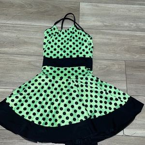 Dance costume for girls